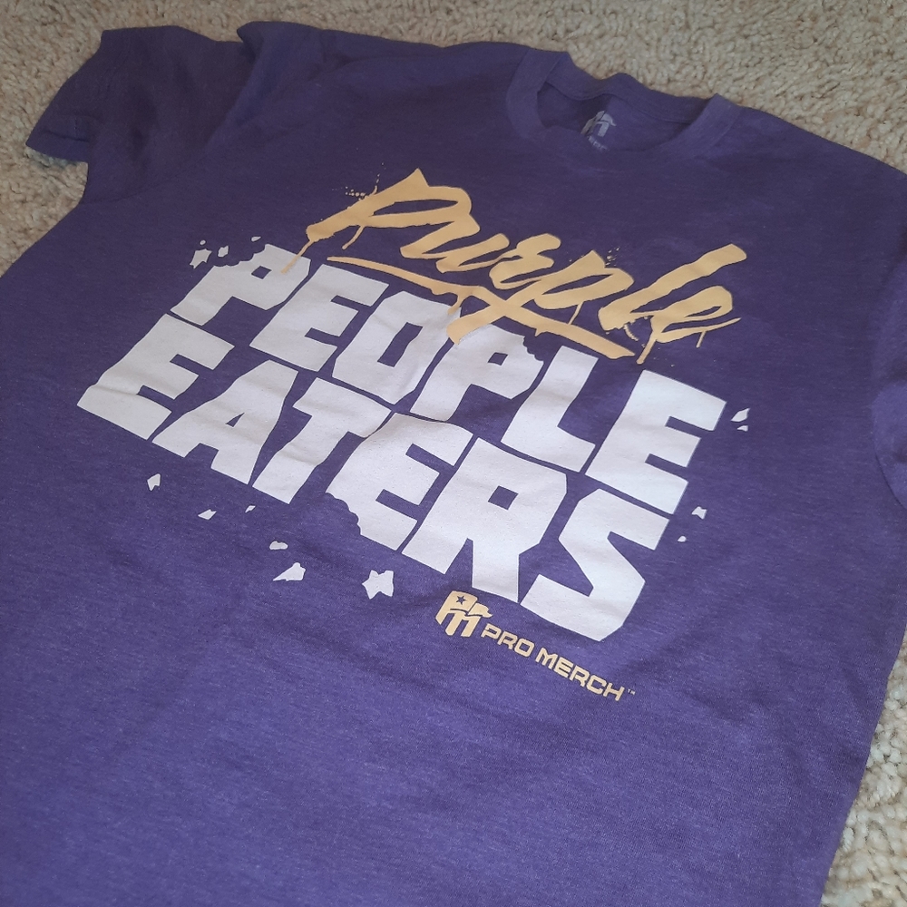 Nwot Minnesota Vikings Purple People Eaters T-shirt Size Small